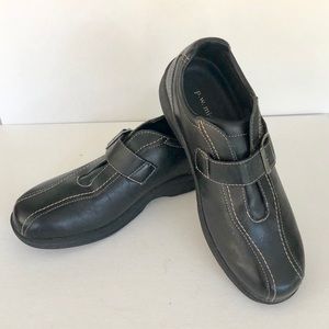 P.W. Minor women’s orthopedic shoes